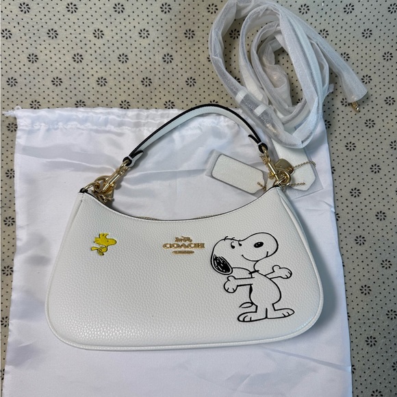 Coach Handbags - Coach X Peanuts Teri Shoulder Bag With Snoopy